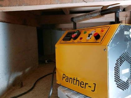 床下のオゾン消臭