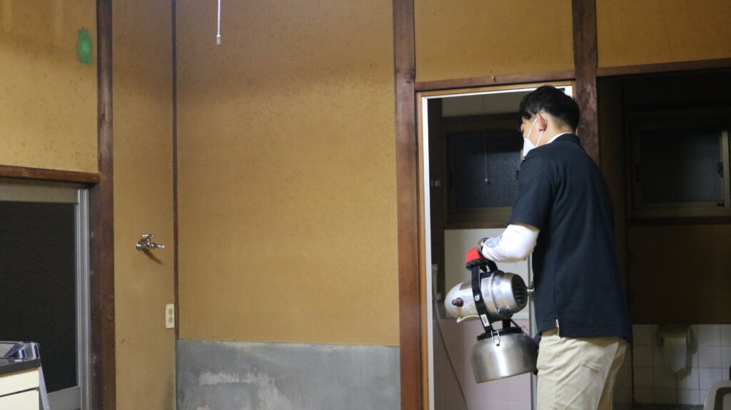 賃貸物件での消毒作業(仕上げ)